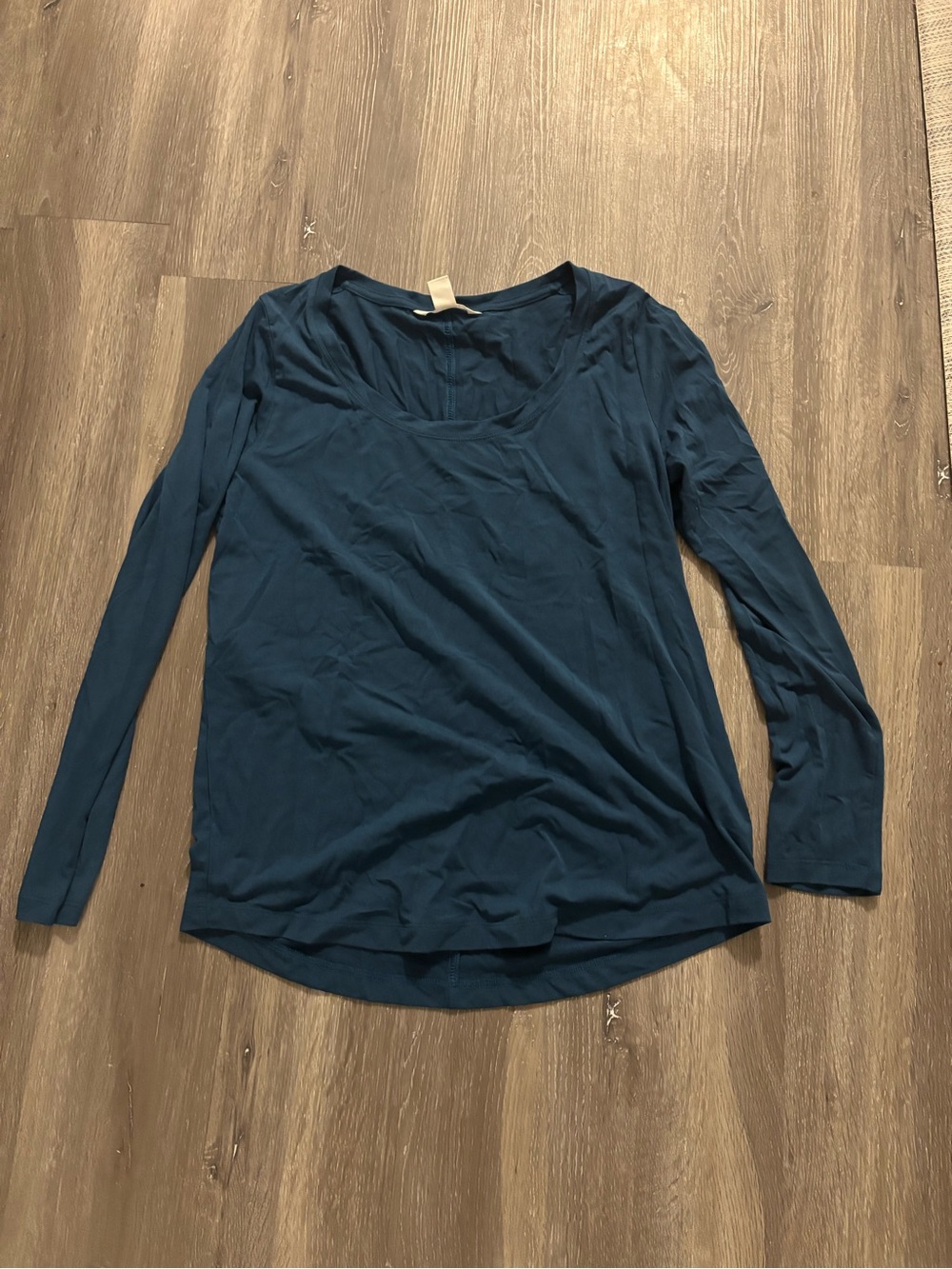 Athleta Long Sleeve Scoop Neck Top in Deep Teal